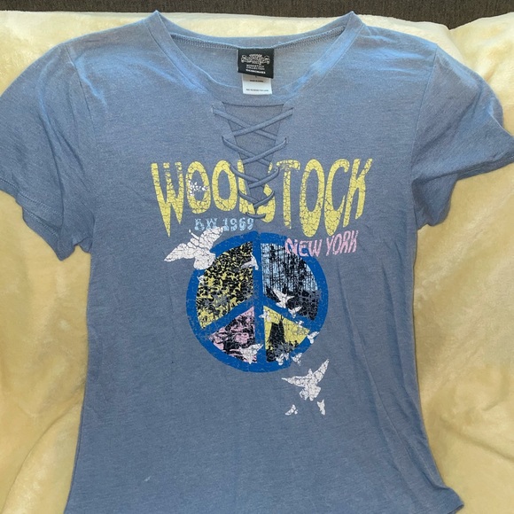 Vintage Style Baby Blue Tee - Picture 1 of 1